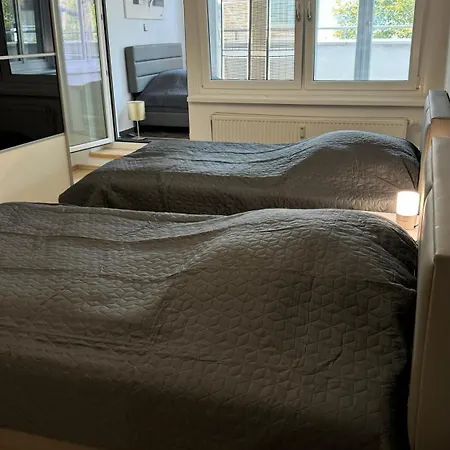 City Apartement Linz Fuer 5 Gaeste Mit Self-Checkin Und Kueche Exterior photo