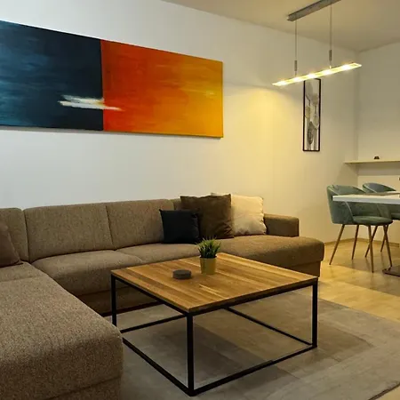 City Apartement Linz Fuer 5 Gaeste Mit Self-Checkin Und Kueche Exterior photo