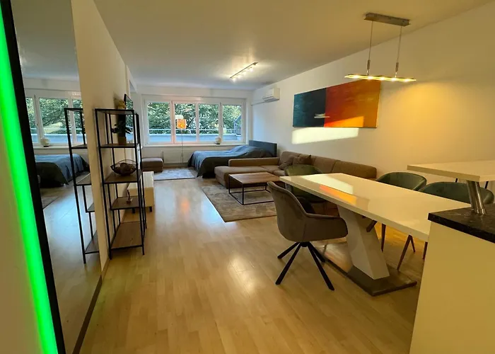 City Apartement Linz Fuer 5 Gaeste Mit Self-Checkin Und Kueche