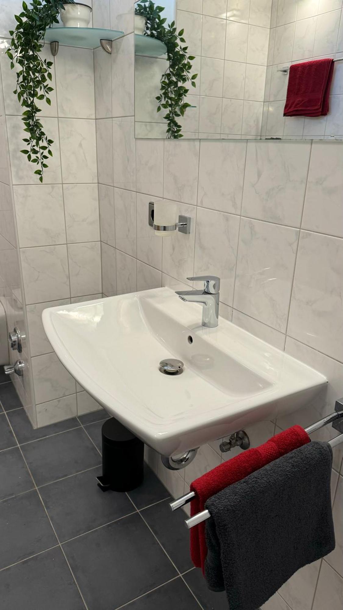 Fuer 5 Gaeste Mit Self-checkin Und Kueche Apartment Linz