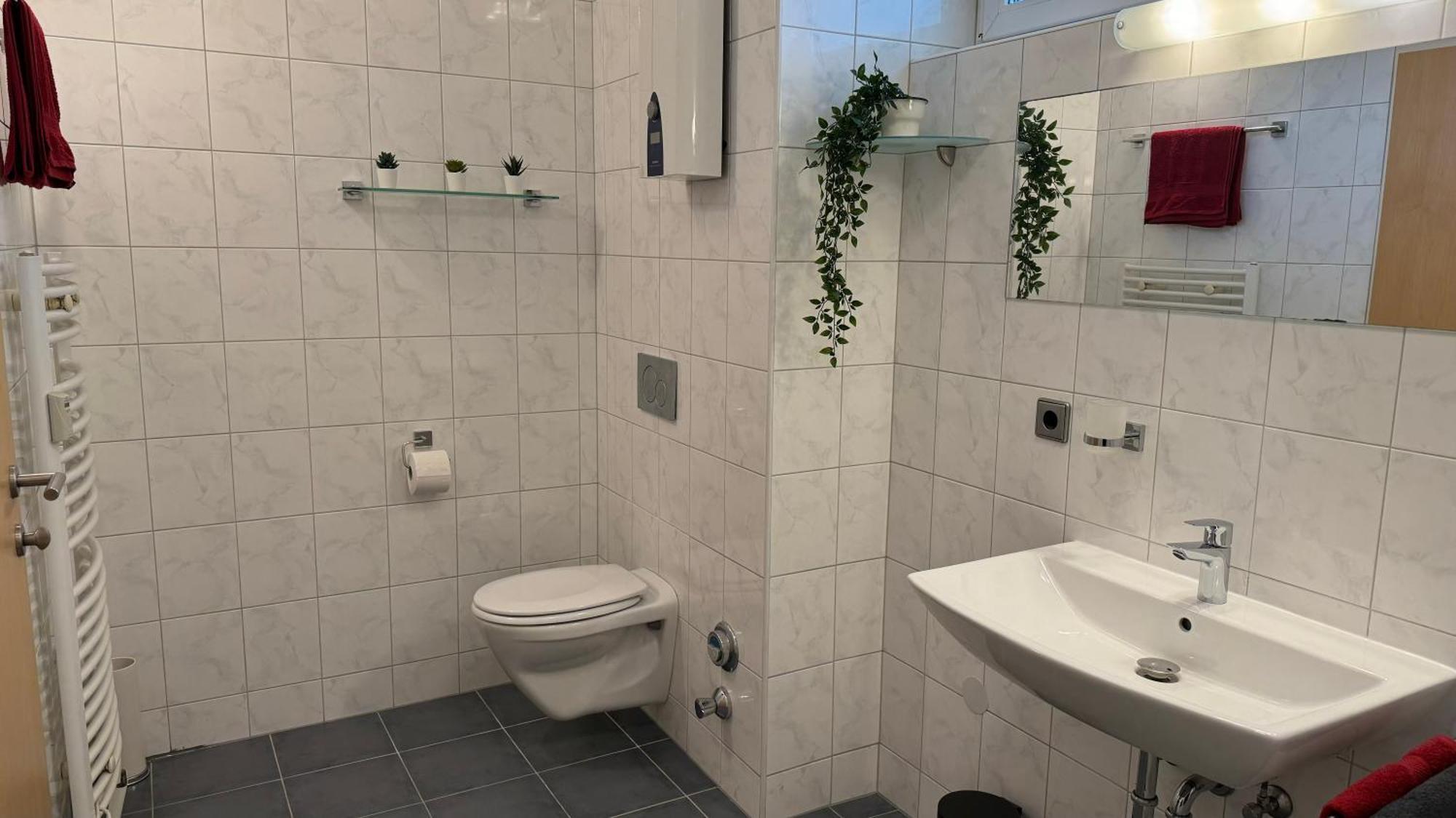 Fuer 5 Gaeste Mit Self-checkin Und Kueche Apartment